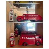 2 Texaco Trucks & Gas Pumps
