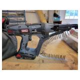 SENCO 18V Cordless Screw Gun Kit - Includes: Screw Gun, (2) Batteries, Charger, Bag, Bucket of Screws and More - Tested and Works!