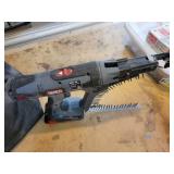 SENCO 18V Cordless Screw Gun Kit - Includes: Screw Gun, (2) Batteries, Charger, Bag, Bucket of Screws and More - Tested and Works!