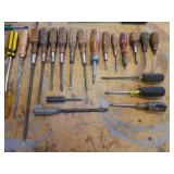 Lot of (50+) Assorted Screwdrivers