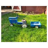 FORD 8000 Cast Aluminum Pedal Tractor w/ Trailer! - ERTL Model F-68