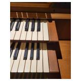 Vintage Series 20 Wurlitzer Organ