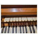 Vintage Series 20 Wurlitzer Organ