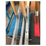 CEMENT GAUGE RACK HANDLES