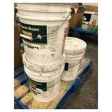 3 @ BENJAMINE MOORE PRIMER