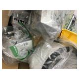BOX OF ASSORTED CAR/VEHICLE PARTS