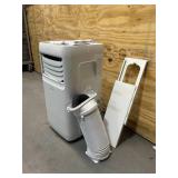 MIDEA 8,000 BTU / 5,300 SACC Midea 3-in-1 Portable Air Conditioner