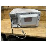 PANASONIC 1.3 CU. FT. Microwave