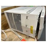 FRIGIDAIRE FFRE1233S1 Air Conditioner