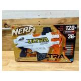 NERF Ultra Amp Motorized Blaster, 6-Dart Clip, 6 Ultra Darts, Compatible Only Ultra Darts