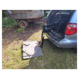 2006 Handicap Accessible Chrysler Town & Country Extended Cab 4-Door Mini Van with Wheel Chair Lift