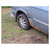 2006 Handicap Accessible Chrysler Town & Country Extended Cab 4-Door Mini Van with Wheel Chair Lift