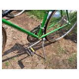 Motobecane Mirage 24" 10-speed Street Bike 25" Green Frame
