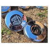 Lot of (1 Box) Krager Star Wire Assorted Wheel Caps and Lugs