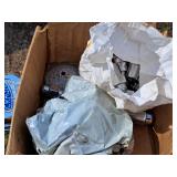 Lot of (1 Box) Krager Star Wire Assorted Wheel Caps and Lugs