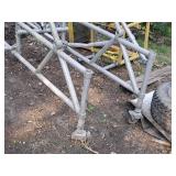 Up-Right Scaffolds Tallescope Lock Ladder System w/ Bucket Up-Right Scaffold 524