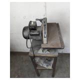 Delta 12" Disc Sanders with Integral Dust Collection Model: 31-120