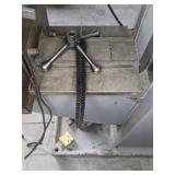 Enco Model 100-1588 Vertical Knee Milling Machine