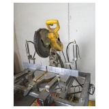 DeWalt 15 Amp Corded 12 in. Single Bevel Compound Miter Saw