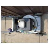 John Deere 5 speed self propelled. Electric start only. Needs battery & charger. Fires on ether. Won