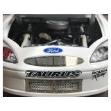 2000 Nascar Team Caliber Kevin Lepage Ford Taurus Mac Tools / Roush Racing 1:24 scale die cast stock car