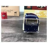 1999 First Gear 1939 Chevrolet Canopy Panel & Era Oil Filter Bank from WIX Filters 1:25 scale die cast