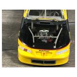 1999 Nascar Action Ward Burton Pontiac #22 / Caterpillar 1:24 scale die cast stock car