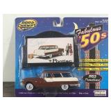1997 Road Champs 1955 Pontiac Safari Station Wagon 1:43 scale die cast