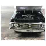 The National Motor Museum Mint 1964 Ford Galaxie Camden Police Department 1:32 scale die cast