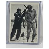 1965 Glidrose Productions James Bond Secret Agent 007 - 007’s Luck runs out, Almost! #11 Collector Card