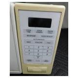 Microwave and metal dutch oven