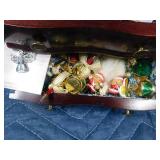 jewelry box of jewelry