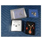 Flat of jewelry sets