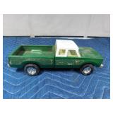 Metai Nylint green truck
