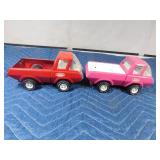 2 metal Tonka trucks