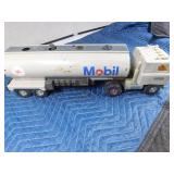 Metal Mobil semi and tanker