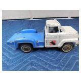 Metal Hubley pick-up truck