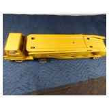 Metal Tonka car carrier semi and trailer
