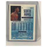 1994 Topps Basketball Card Scottie Pippen Future Soaring Leader #391