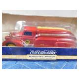 Die cast metal 1939 New holland Lubricants Dodge airflow Ertl bank