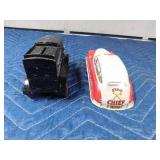 Ertl bank replica 1913 Ford model T van and tin wind-up fire chief car