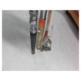 2 fishing rods, ice fishing rod and 2 reels