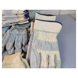(17) Pair of Work gloves - Most seem to be Size Large