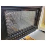 EMERSON Microwave - Tested and Powers on - NO SHIPPING