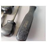 (13) Snap On Screwdrivers