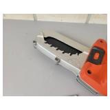 Black & Decker 18.0V Cordless Limp Cutter  - "Alligator" Model No. LP1000 - Tested and works