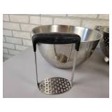 6 Quart Stainless Steel Bowl, Colander, Lecreuset Baking Dishes and More - NO SHIPPING