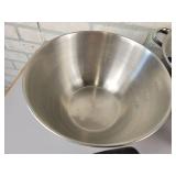 6 Quart Stainless Steel Bowl, Colander, Lecreuset Baking Dishes and More - NO SHIPPING