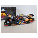 Action 1:24 Scale Las Vegas Nascar Café - 1999 Pontiac