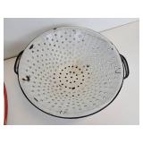 Lot of (4) Pieces of Enamelware